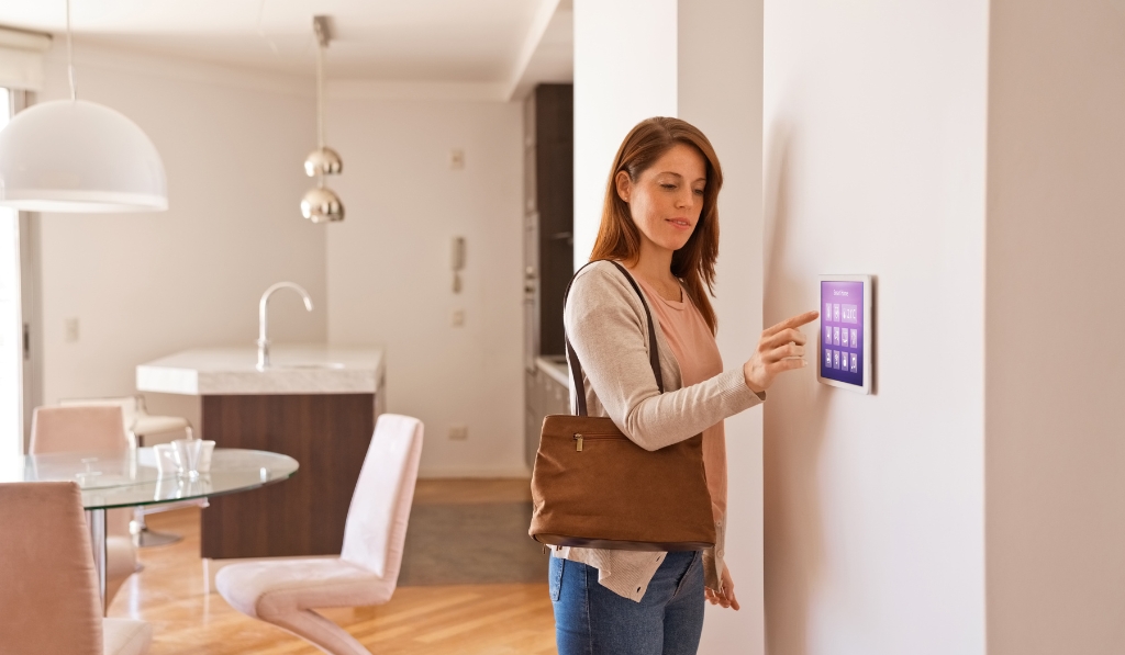 control4-smart-home-system-dubai